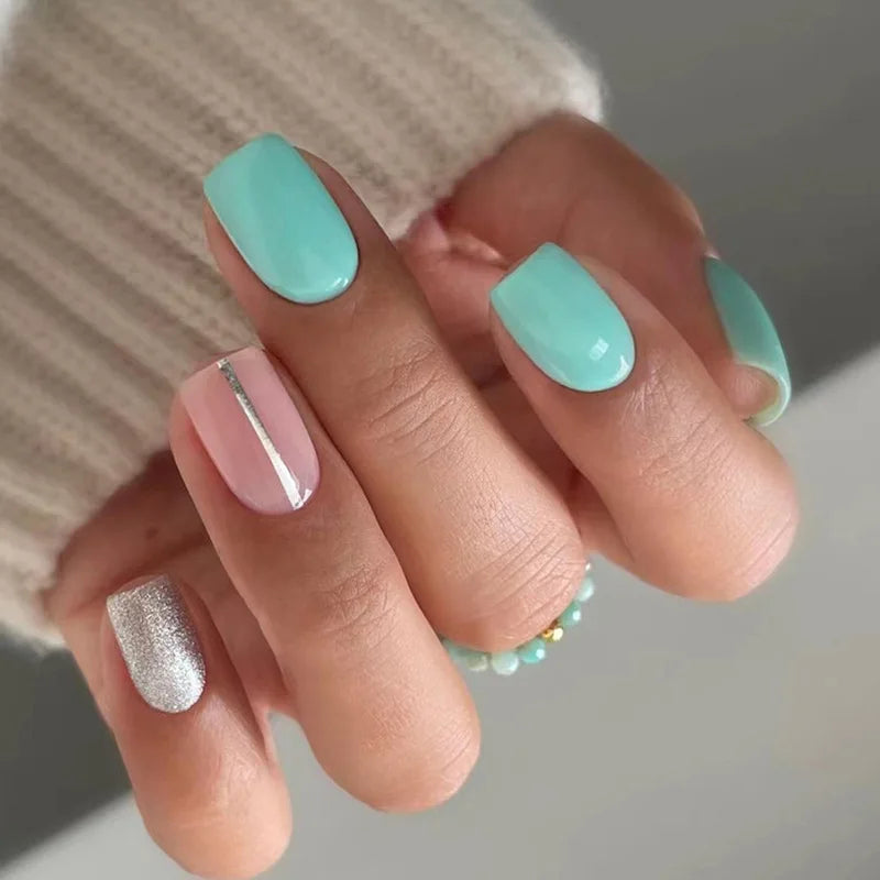 Glamorous Pink Glitter French Short Fake Nails - 24Pcs Full Cover Press-On Nail Tips for Effortless Manicures